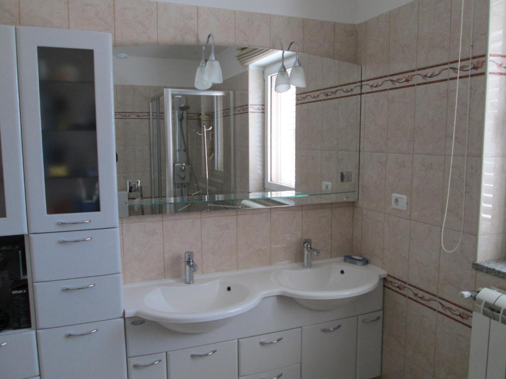 Apartments Villa Fernetich プレマントゥーラ 部屋 写真